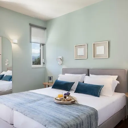 Villa Vilia, House On The Hill Chania (Crete)