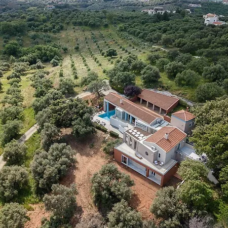 Villa Vilia, House On The Hill *
